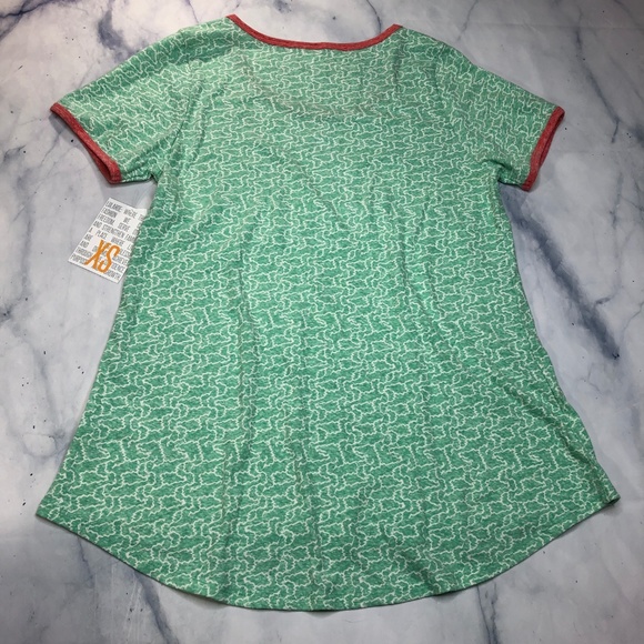 Lularoe Mint Green & Red Short Sleeve Classic Tee - Picture 4 of 7